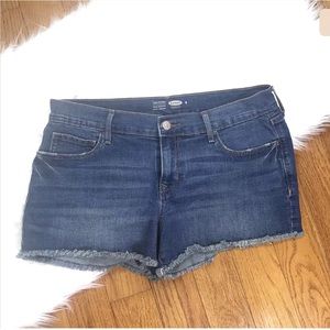 💐SALE!! Old navy womens shorts size 6 semi fitted